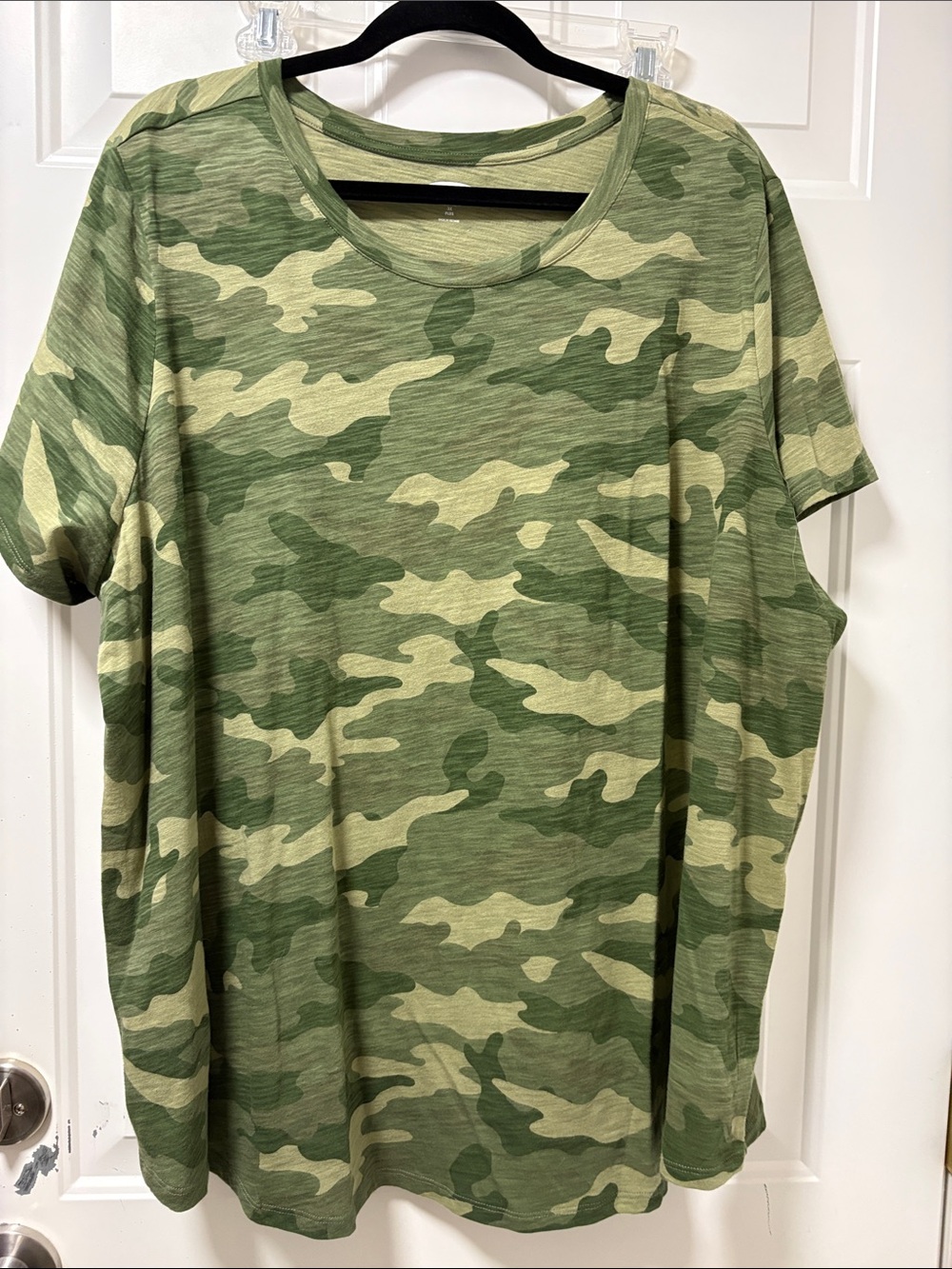 Old Navy Green Camo Short Sleeve Women's Tee